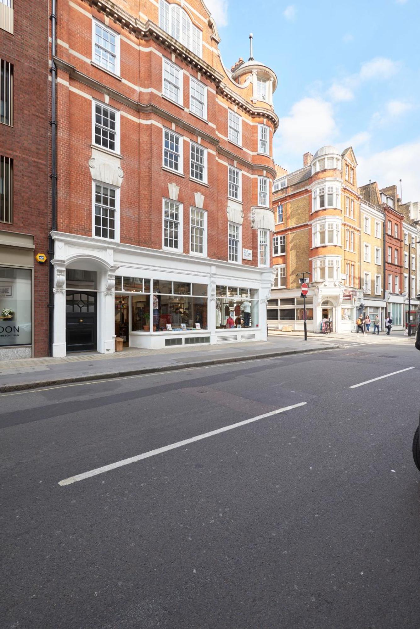 Sonder Oxford Circus Aparthotel London Exterior photo