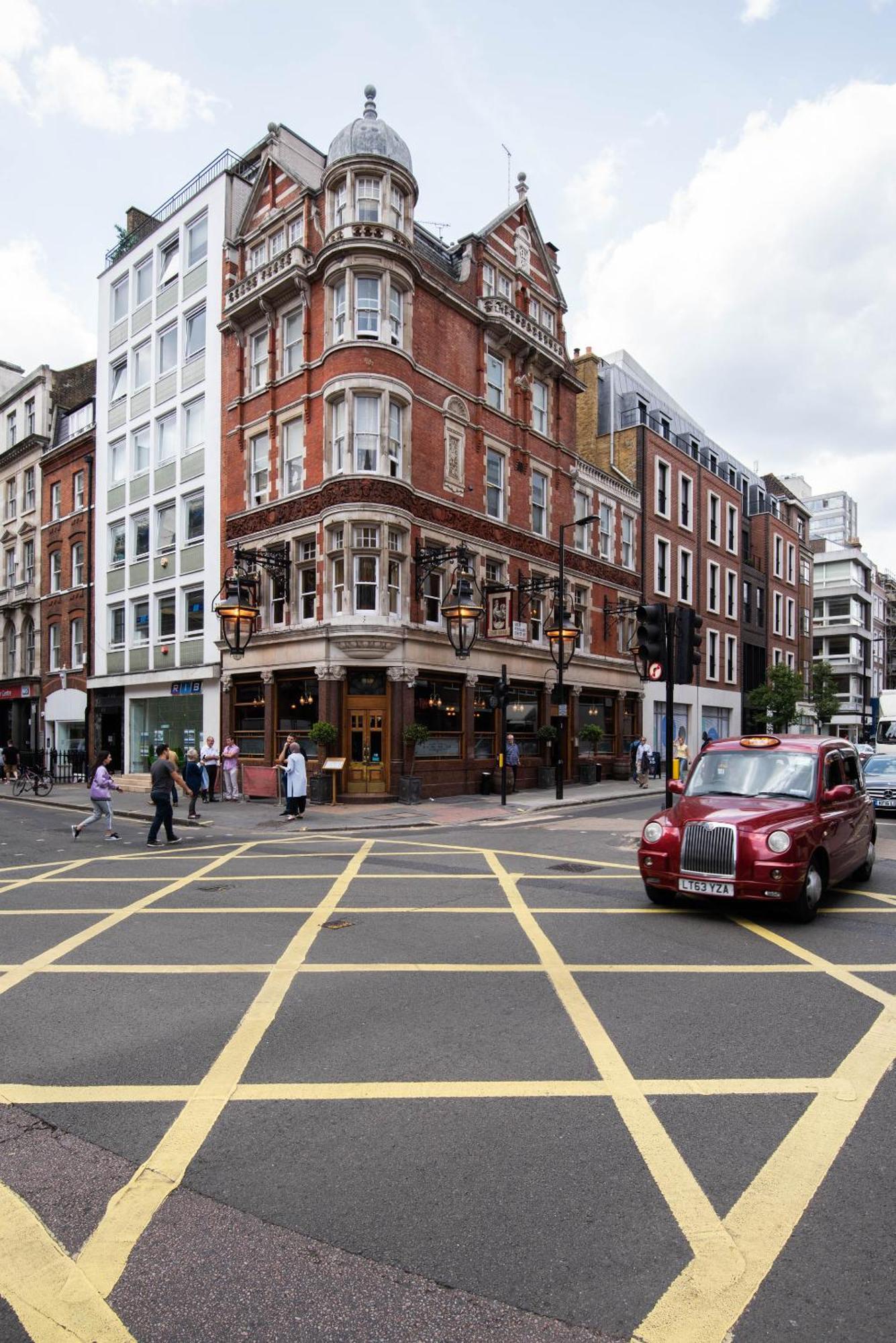 Sonder Oxford Circus Aparthotel London Exterior photo